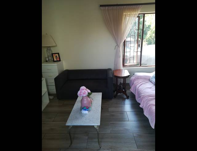 2 bed property to rent in LINDEN